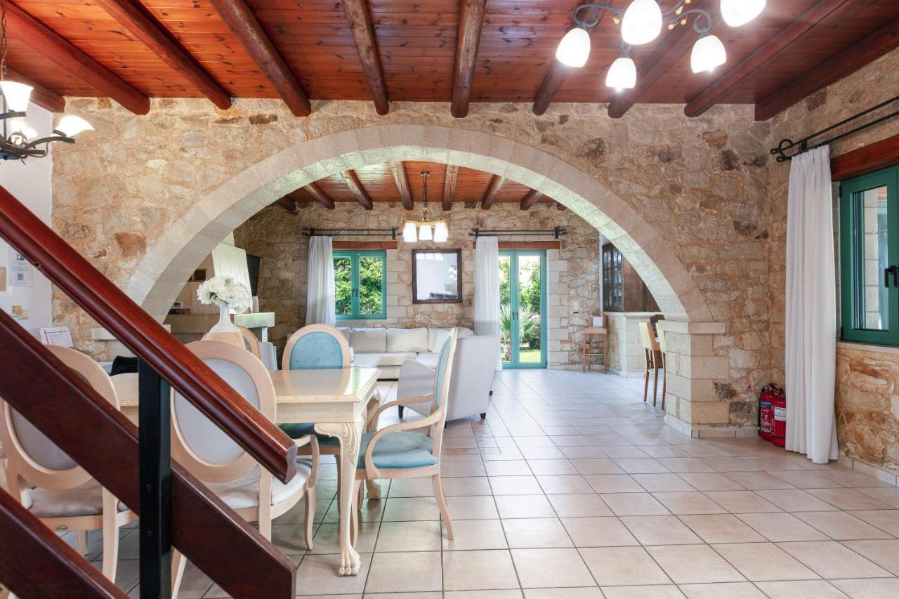 Villa Pinelopi Asproulianoi ภายนอก รูปภาพ