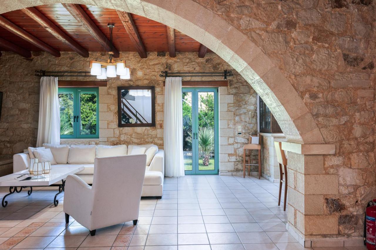 Villa Pinelopi Asproulianoi ภายนอก รูปภาพ