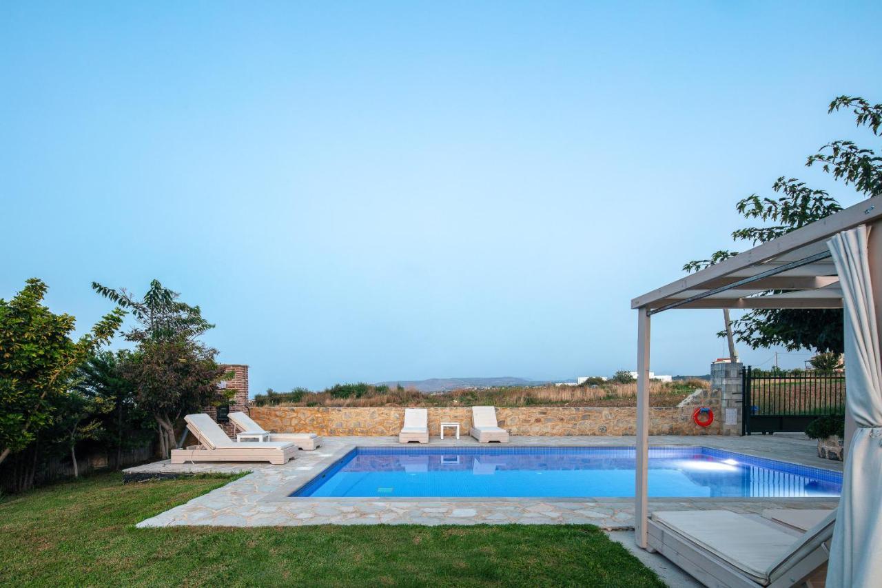 Villa Pinelopi Asproulianoi ภายนอก รูปภาพ